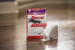 Tomcat Kill & Contain Mouse Trap, 2 Traps -Home & Garden Zone blob 14122.1616714477