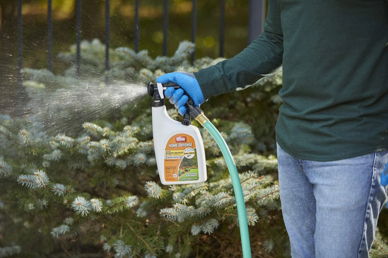 Ortho Home Defense Backyard Mosquito And Bug Killer, 32oz 4 Ortho Home Defense Backyard Mosquito And Bug Killer, 32oz - Image 4